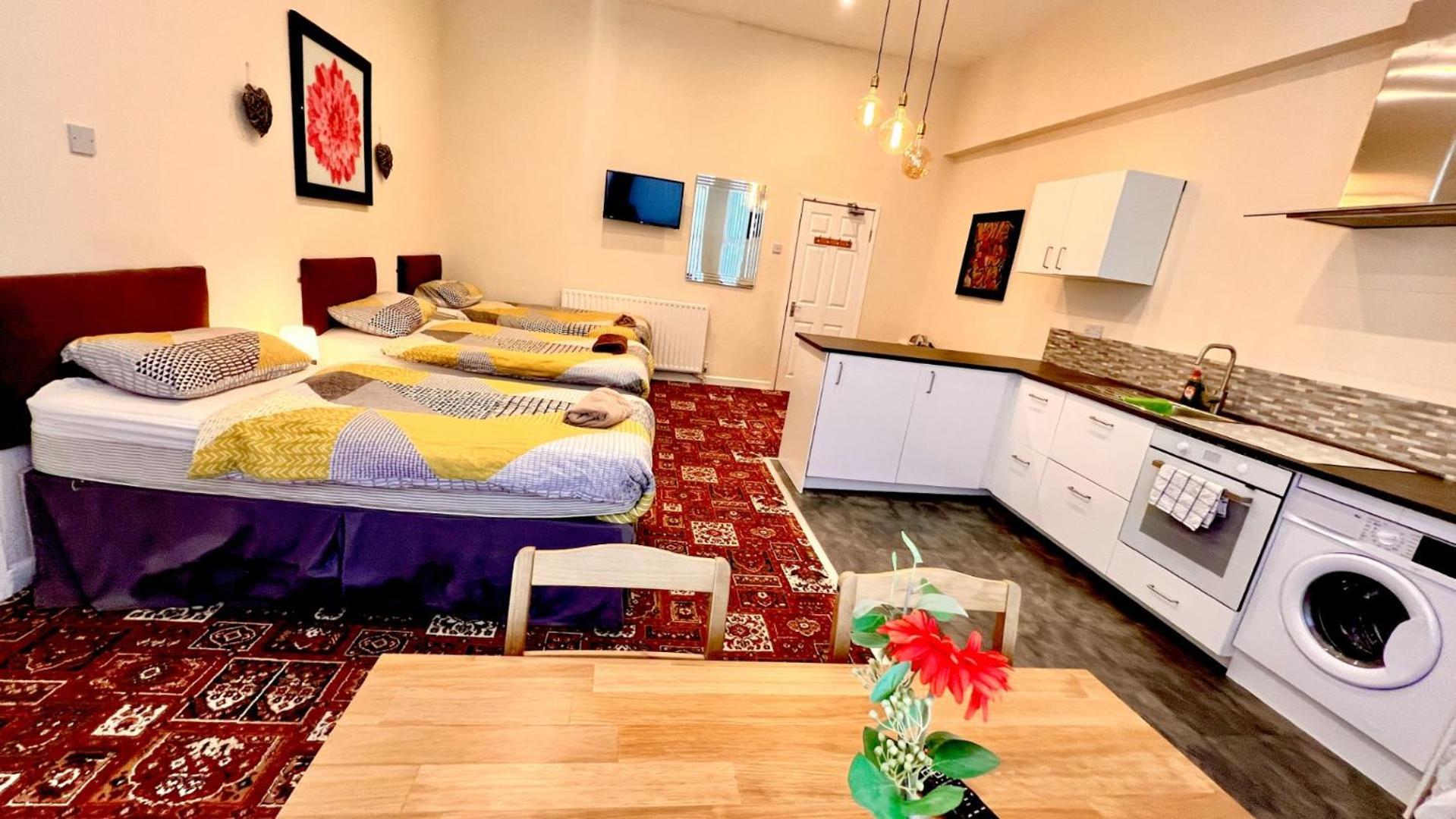 Castle Lodge Guest House 86-88 Sheil Rd L6 3Af Liverpool Dış mekan fotoğraf